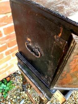 17th Century Flemish Antique Collectors Cabinet in Country House Condition