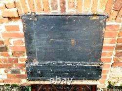 17th Century Flemish Antique Collectors Cabinet in Country House Condition