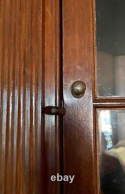 18th Century Philadelphia Fine Walnut Corner Cupboard with Family Provenance