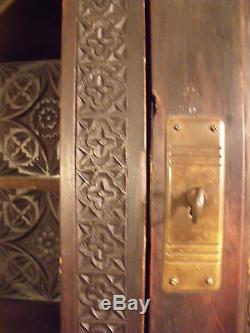 1900 Neo-Gothic Spoon Carved Hanging Cupboard Dark Wood Tone Germany Linden Wood