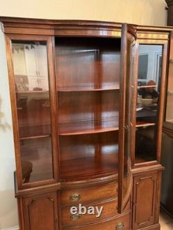 1940s Mahogany Bow Front China Cabinet Hutch Federal Hepplewhite Style Vintage