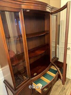 1950s Bassett Furniture Monticello Mahogany Serpentine Bow Front Hutch Cabinet