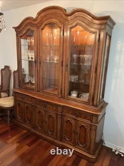 1971 Thomasville French Provincial Two Piece Lighted China Cabinet
