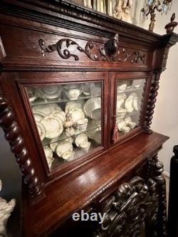 19th-century French Renaissance Revival Hunting Style buffet/china cabinet