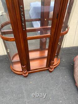 64524 Mahogany PULASKI Furniture Bow Glass Curio Cabinet