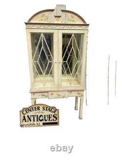 66690 Lexington Furniture PALMER HOME COLLECTION Curio China Cabinet Decorator