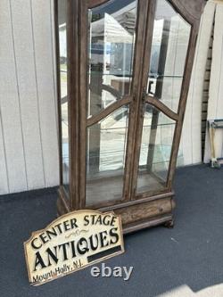 66922 HOWARD MILLER Decorator EMERSON Curio China Cabinet