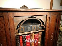 AMAZING CONDITION! Antique Quarter Sawn Oak Curio Cabinet Bookcase Glass