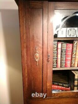 AMAZING CONDITION! Antique Quarter Sawn Oak Curio Cabinet Bookcase Glass