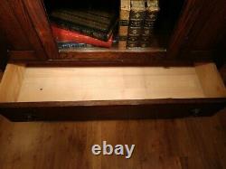 AMAZING CONDITION! Antique Quarter Sawn Oak Curio Cabinet Bookcase Glass