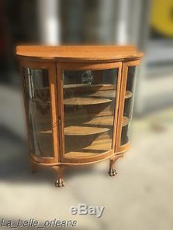 ANTIQUE AMERICAN TIGER OAK BOW FRONT CURIO. CARVED LION LEGS. L@@k