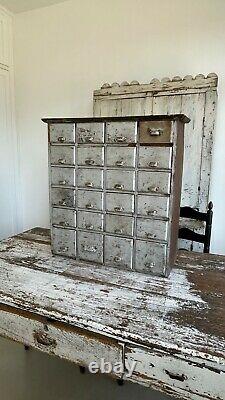 ANTIQUE FOLK ART 1800's 24 DRAWER APOTHECARY ORIGINAL GREY PAINT SQUARE NAILS