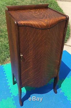 Antique Herzog Tiger Oak 150+ Record Storage Cabinet Phonograph Turntable Stand