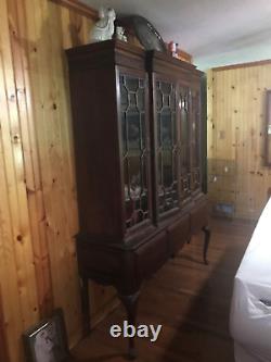 ANTIQUE Stately Homes Chippendale style Carved Mahogany China Cabinet