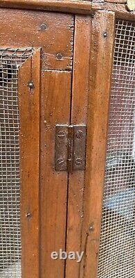 ANTIQUE WOODEN PIE SAFE with SCREEN RARE ORIGINAL USE HUNG 26.5x24x12 End Table