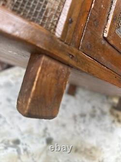 ANTIQUE WOODEN PIE SAFE with SCREEN RARE ORIGINAL USE HUNG 26.5x24x12 End Table