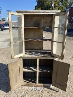 American Primitive Country White Distress Painted Pantry Cupboard Hutch Cabinet