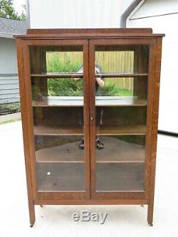 Antique ARTS & CRAFTS MISSION OAK GLASS DISPLAY CASE CURIO CABINET Bookshelf