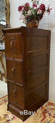 Antique American Globe Wernicke 3 Drawer V. L Hinge Golden Oak File Cabinet C1900