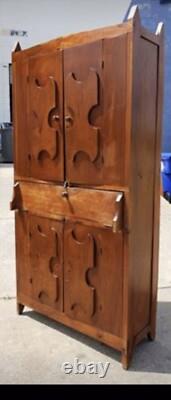 Antique Amish Cupboard Armoire Cabinet Circa 1860s-1890s Game Of Thrones Style