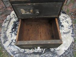 Antique Early Rustic Décor 5 Graduated Drawer File Storage Cabinet