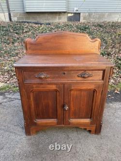Antique Eastlake Victorian Walnut Washstand/Commode Cabinet Late 1890s