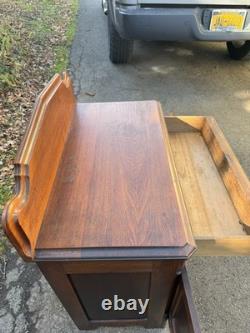 Antique Eastlake Victorian Walnut Washstand/Commode Cabinet Late 1890s