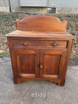 Antique Eastlake Victorian Walnut Washstand/Commode Cabinet Late 1890s