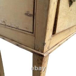 Antique English Georgian Pine Welsh Dresser and Rack c. 1800