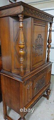 Antique English Jacobean Revival Oak Court Cupboard/China Cabinet/Hutch