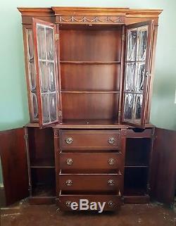 Antique Maddox Colonial Reproductions Hutch China Cabinet Convex Glass Rare