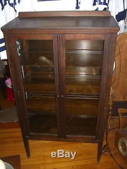 Antique Mahogany China Cabinet 3 Shelves with 3 sides glass c. 1930's Depression