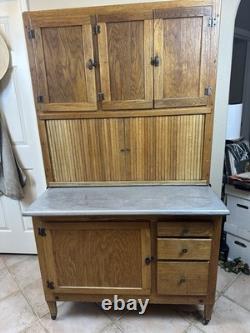 Antique Oak Hoosier Cabinet With Original Flour And Sugar Bins Roll Tambour Zinc