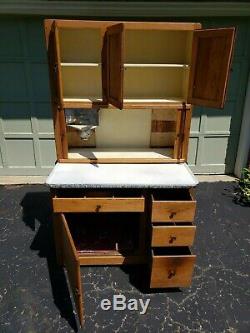 Antique Oak Hoosier Cabinet with flour sifter Great condition