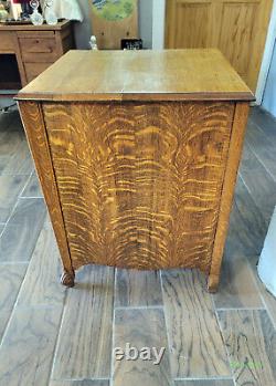 Antique Quartersawn Tiger Stripe Oak Cabinet Side End Accent Table Nightstand