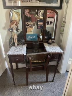 Antique Tiger Oak Curved Glass Cabinet