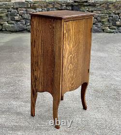 Antique Traditional Quartersawn Oak Record Music Stand Cabinet