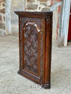 Antique Victorian Oak Carved Wall Hanging Corner Cabinet