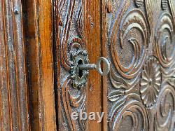 Antique Victorian Oak Carved Wall Hanging Corner Cabinet