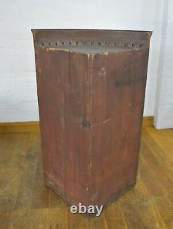 Antique Victorian bow front wall mounted corner cupboard / cabinet