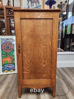 Antique Vintage Furniture Tiger Quarter Sawn Oak Music Record Storage Cabinet