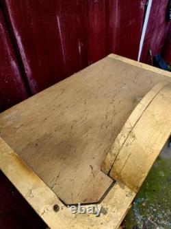 Antique Wieman gold Curio 3 Shelve Cabinet Display. Hollywood Regency Style