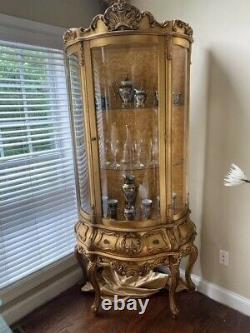 Antique french curio cabinet Gold