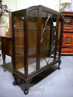 Beautiful Antique Mahogany Claw Foot Chippendale China Cabinet Curio Cabinet
