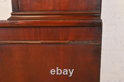 Baker Furniture Style Georgian Inlaid Flame Mahogany Breakfront Bookcase Cabinet