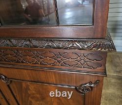 Baker Stately Homes Collection Penhurst Chinese Chippendale Carved China Cabinet