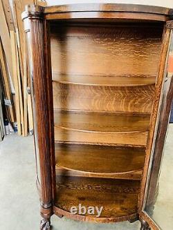 Beautiful Antique Grand Rapids Mission Oak Curved Glass China Curio Cabinet