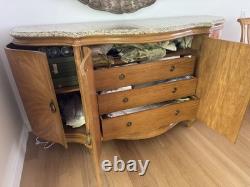 Beautiful Large Bernhardt Brand China Hutch with Granite Top