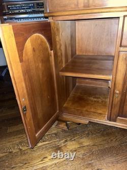 Beautiful Vintage Pennsylvania House Dry Sink