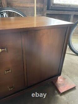 Broyhill Brasilia Walnut China Cabinet Hutch Mid Century Modern (100% Charity)